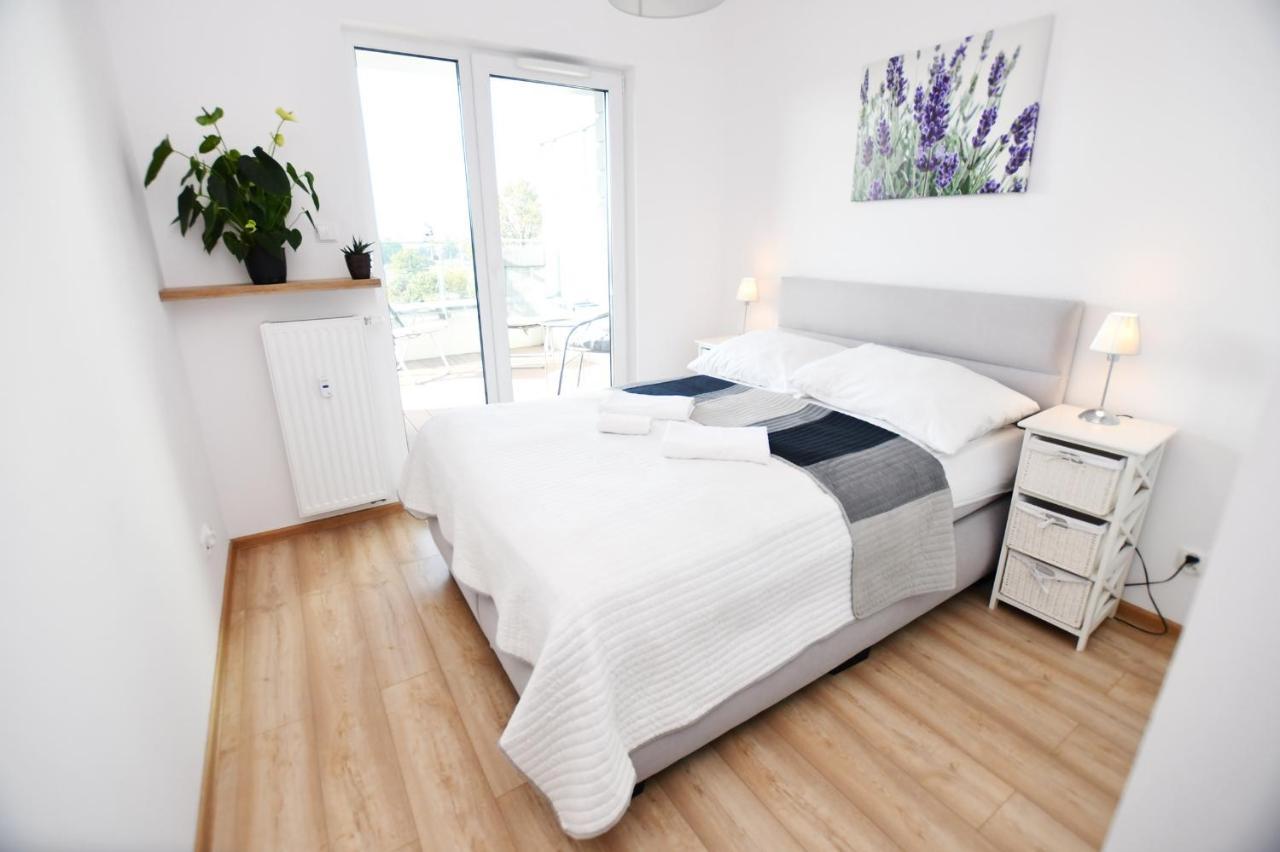 Apartament Solna C506 Kolobřeh Exteriér fotografie